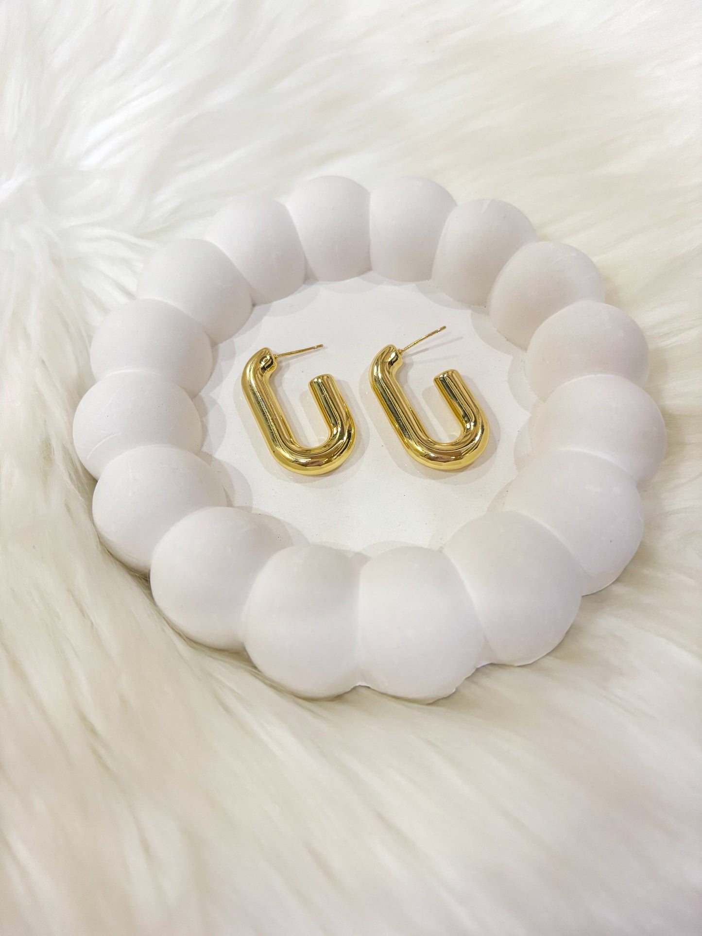 Scarlett Hoops