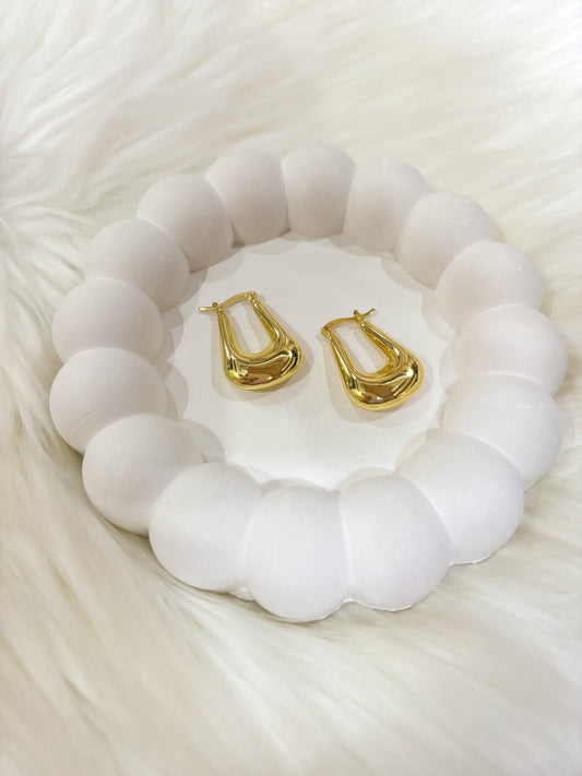 Chloe Hoops